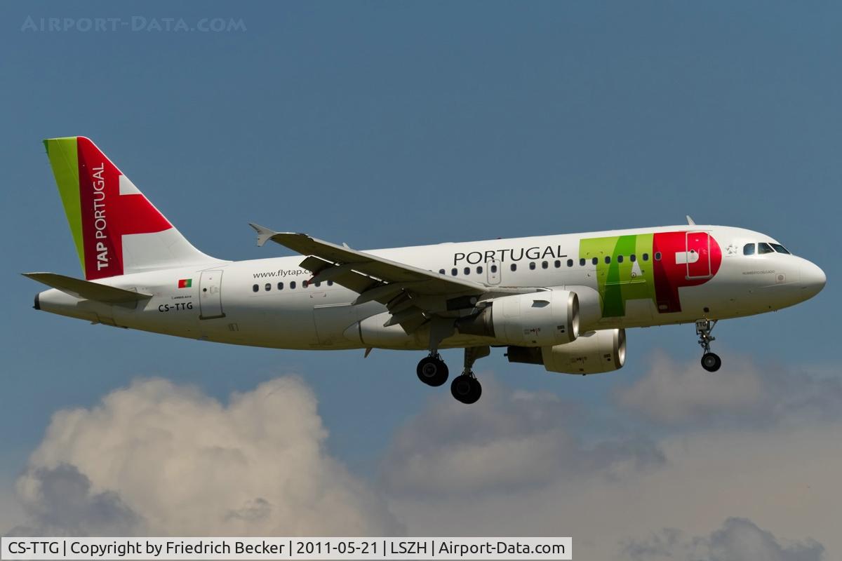 CS-TTG, 1998 Airbus A319-111 C/N 906, on final RW14