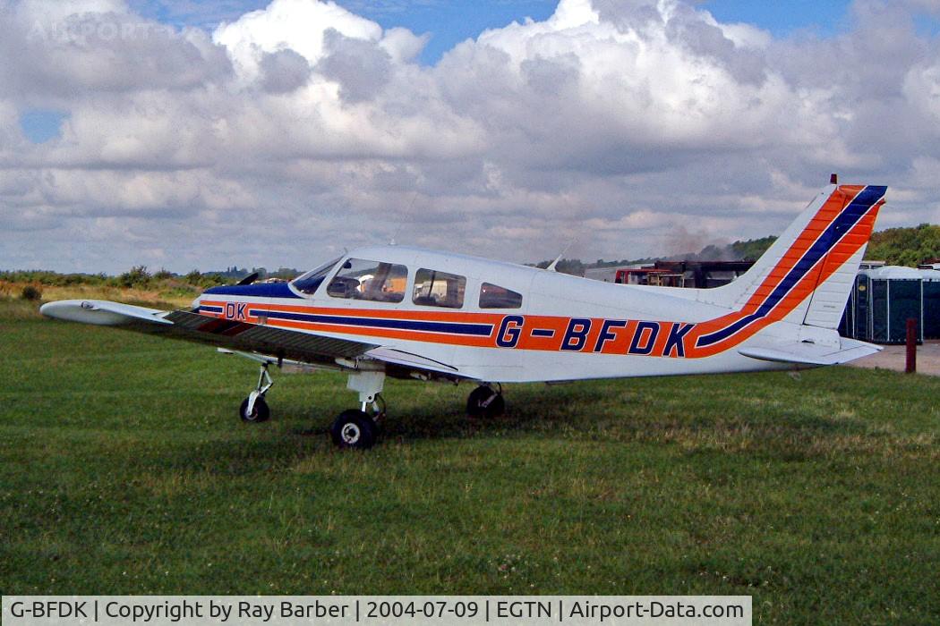 G-BFDK, 1977 Piper PA-28-161 Cherokee Warrior II C/N 28-7816010, Piper PA-28-161 Warrior II [28-7816010] Enstone~G 09/07/2004
