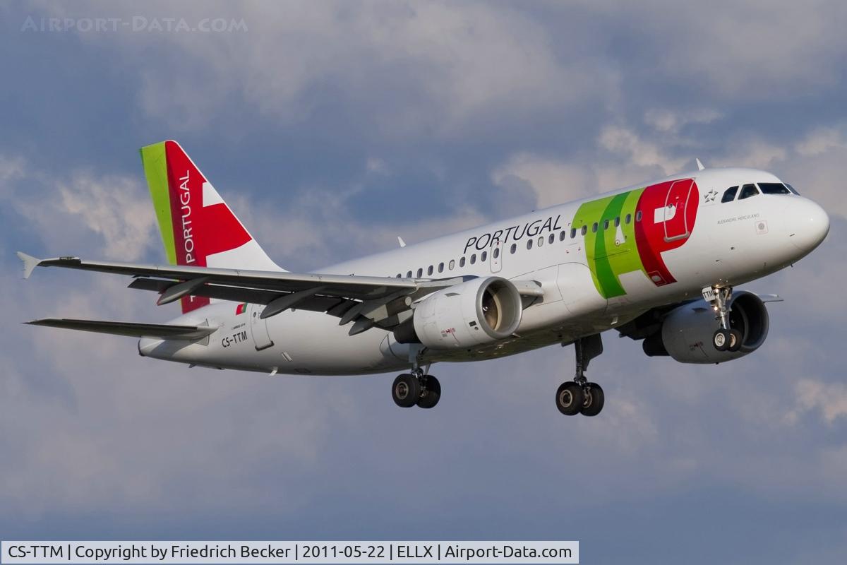 CS-TTM, 1999 Airbus A319-111 C/N 1106, on final RW24
