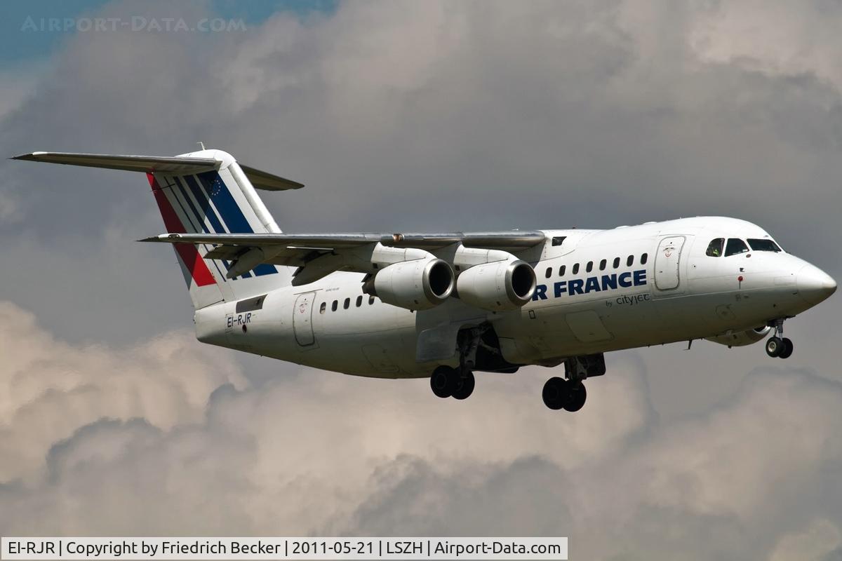 EI-RJR, 2000 British Aerospace Avro 146-RJ85A C/N E2364, on final RW14