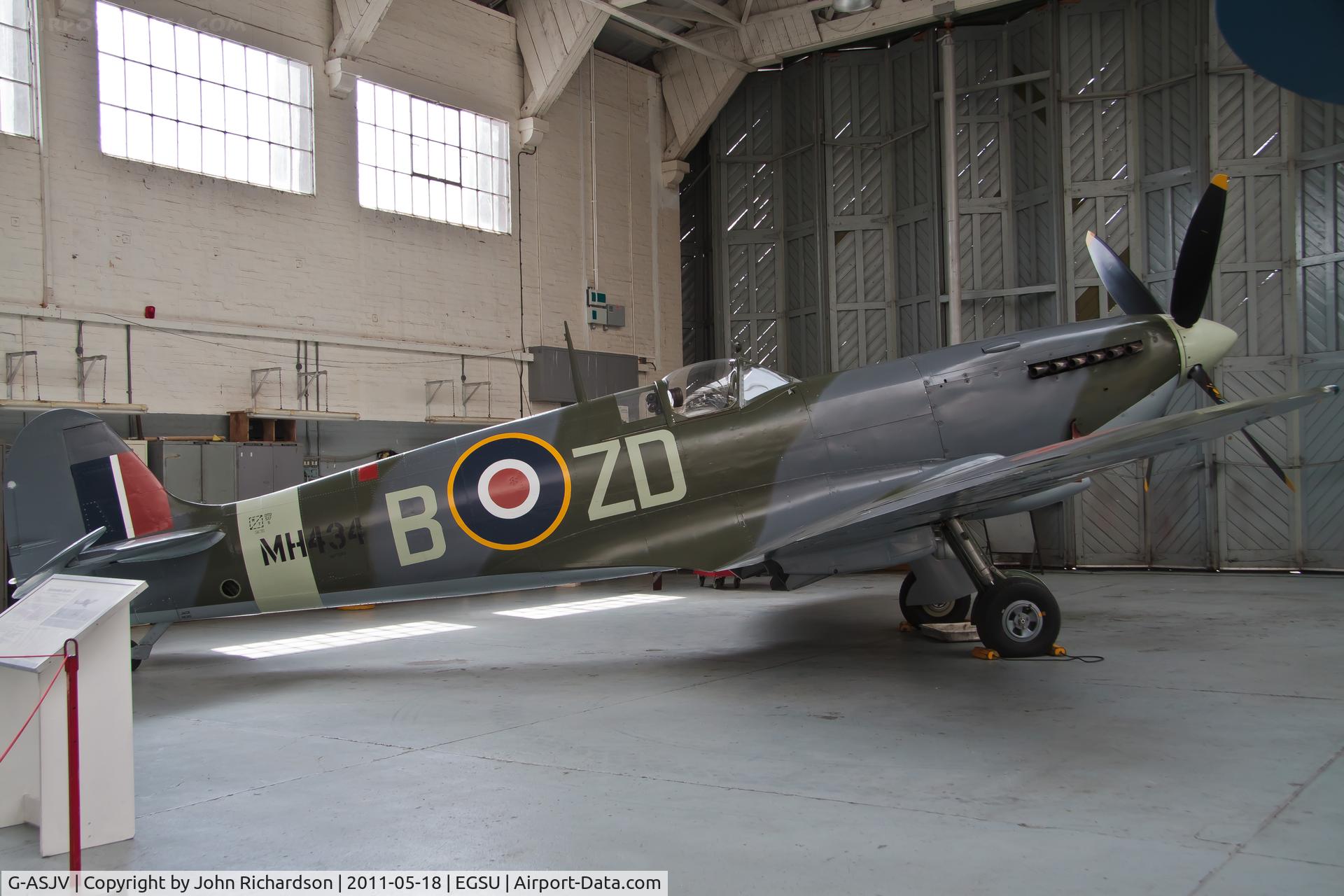 G-ASJV, 1943 Supermarine 361 Spitfire LF.IXb C/N CBAF.IX.552, In restoration Hangar