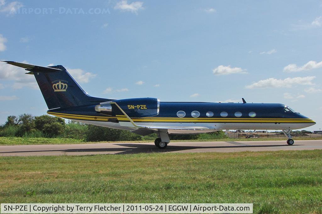 5N-PZE, 1991 Gulfstream Aerospace Gulfstream IV C/N 1175, Nigerian Registered 1991 Gulfstream G-IV, c/n: 1175 departing from Luton