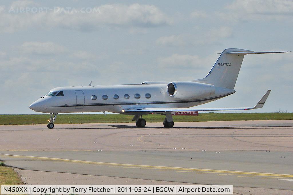 N450XX, 2006 Gulfstream Aerospace GIV-X (G450) C/N 4062, 2006 Gulfstream Aerospace GIV-X (G450), c/n: 4062 arriving at Luton