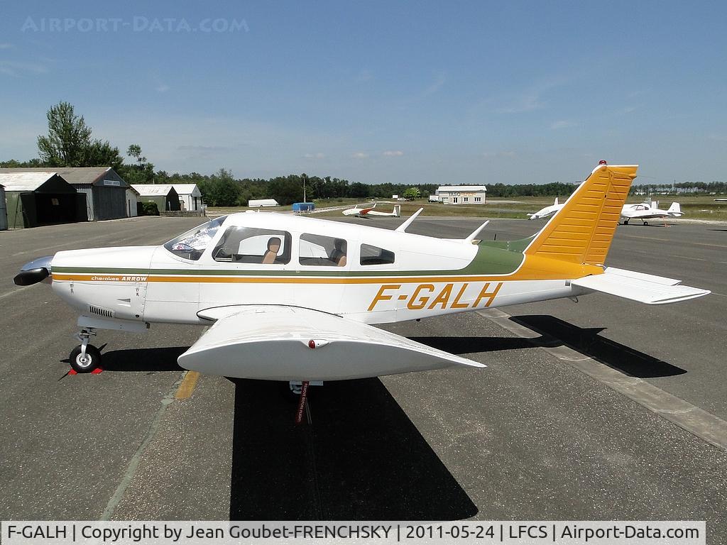 F-GALH, Piper PA-28R-200 Cherokee Arrow C/N 28R-7635283, private
