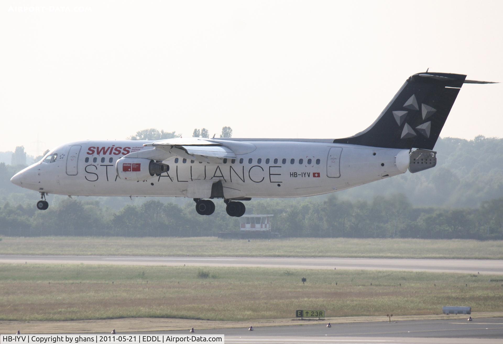 HB-IYV, 2000 British Aerospace Avro 146-RJ100 C/N E3377, Star Alliance