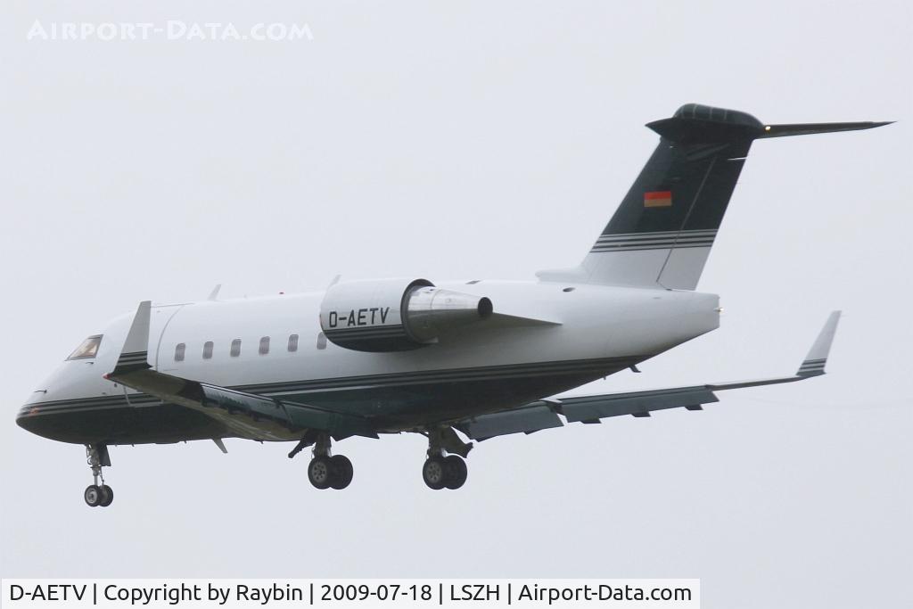 D-AETV, 1999 Bombardier Challenger 604 (CL-600-2B16) C/N 5417, Landing under very bad weather conditions