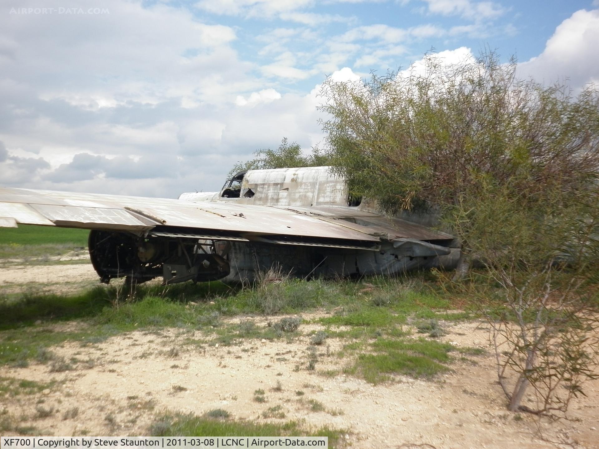 XF700, 1958 Avro 696 Shackleton MR.3/3 C/N Not found XF700, Slowly rotting in the Cyprus heat. Please note this aircraft cannot be seen by the public - NIC closed
