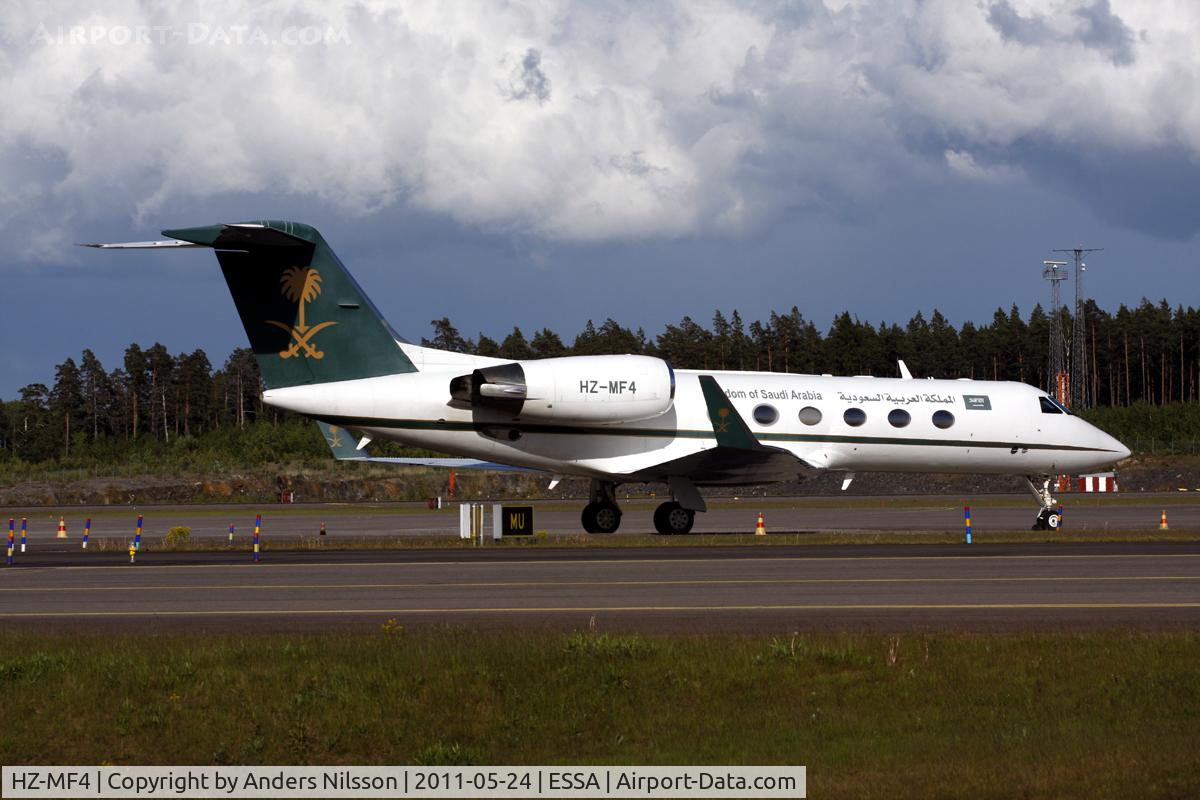 HZ-MF4, Gulfstream Aerospace 300 C/N 1525, Parked at ramp M.