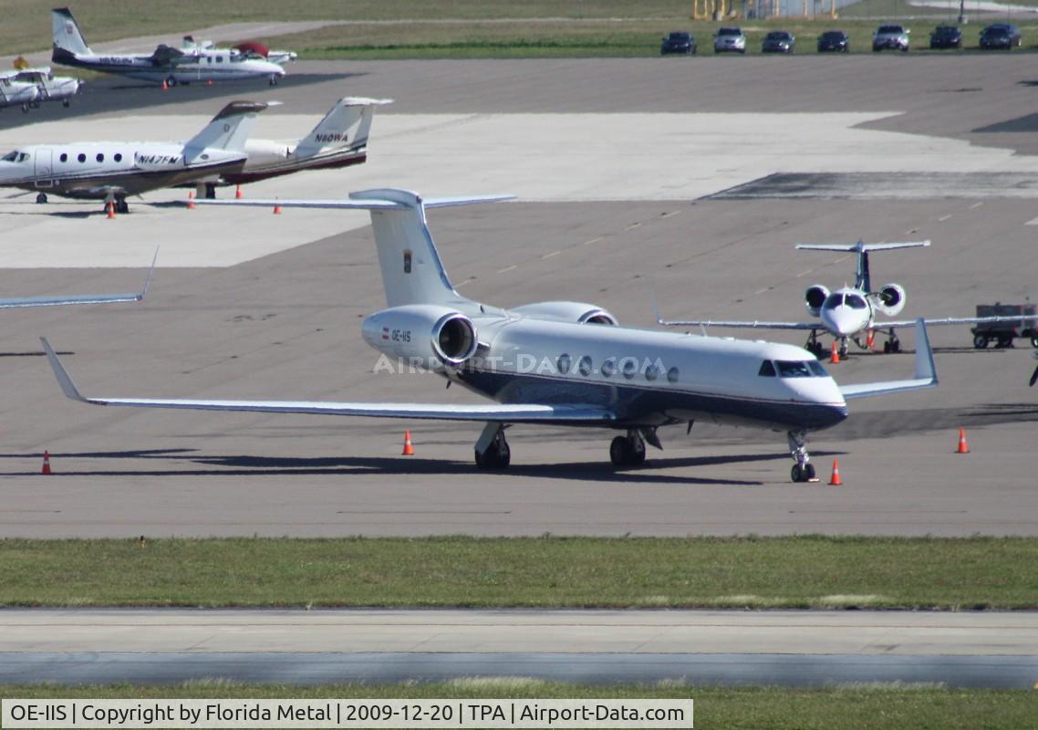 OE-IIS, 1999 Gulfstream Aerospace GV C/N 572, Gulfstream V