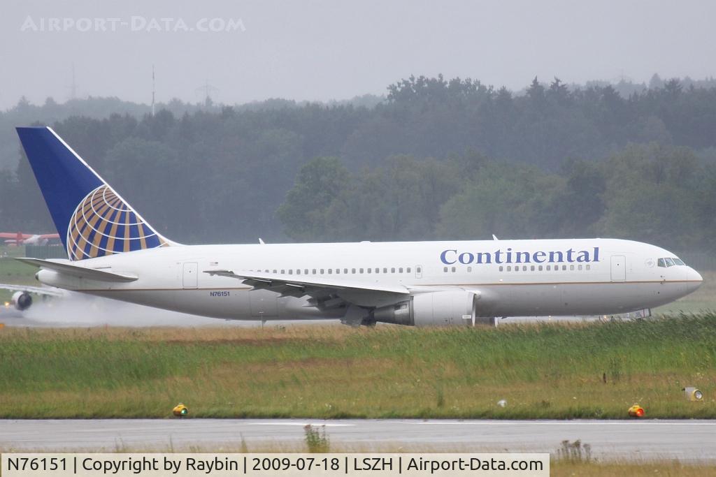 N76151, 2000 Boeing 767-224/ER C/N 30430, waiting near rwy 18