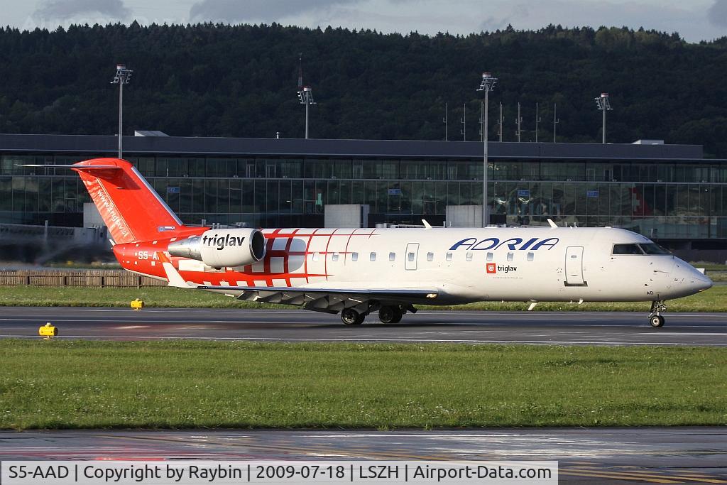 S5-AAD, 1997 Canadair CRJ-200LR (CL-600-2B19) C/N 7166, Spec c/s Triglav