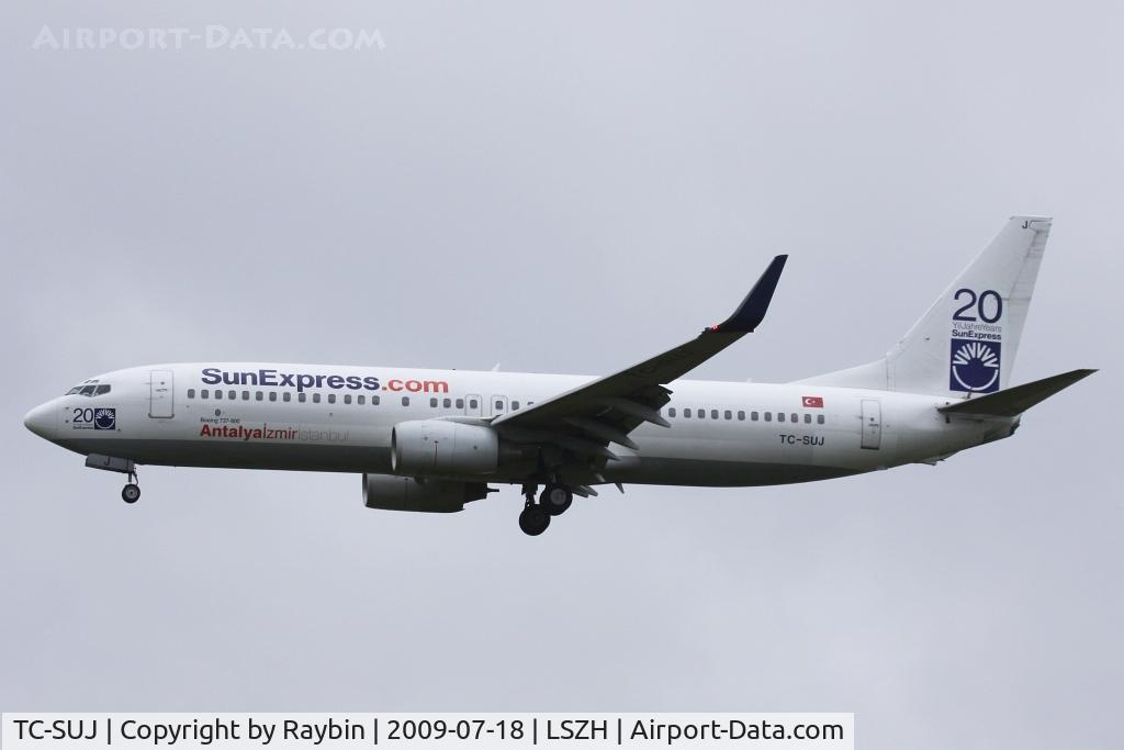 TC-SUJ, 2003 Boeing 737-8CX C/N 32368/1289, old livery with 20 years sticker