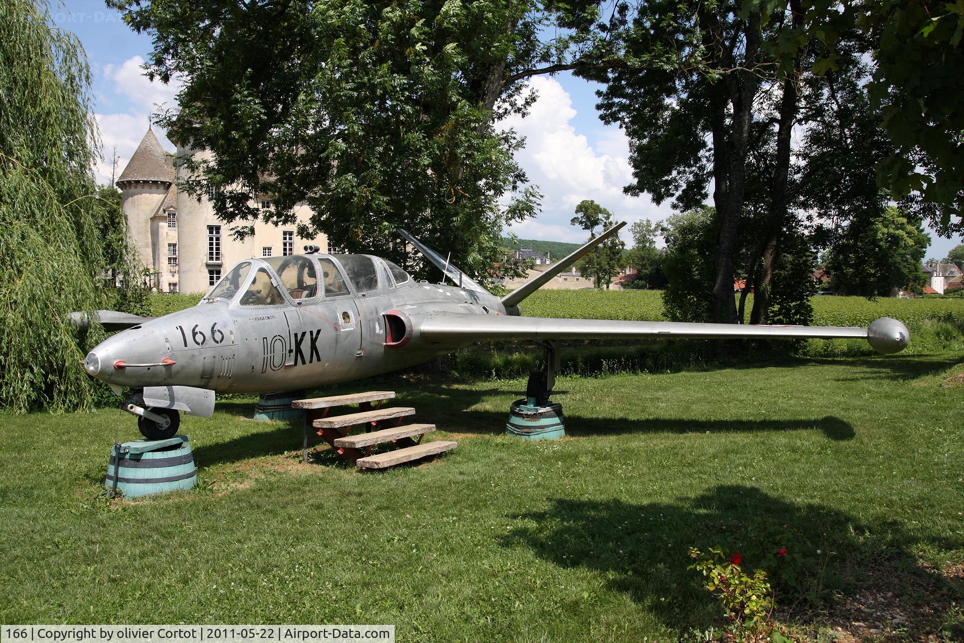 166, Fouga CM-170R Magister C/N 166, On display at Savigny museum