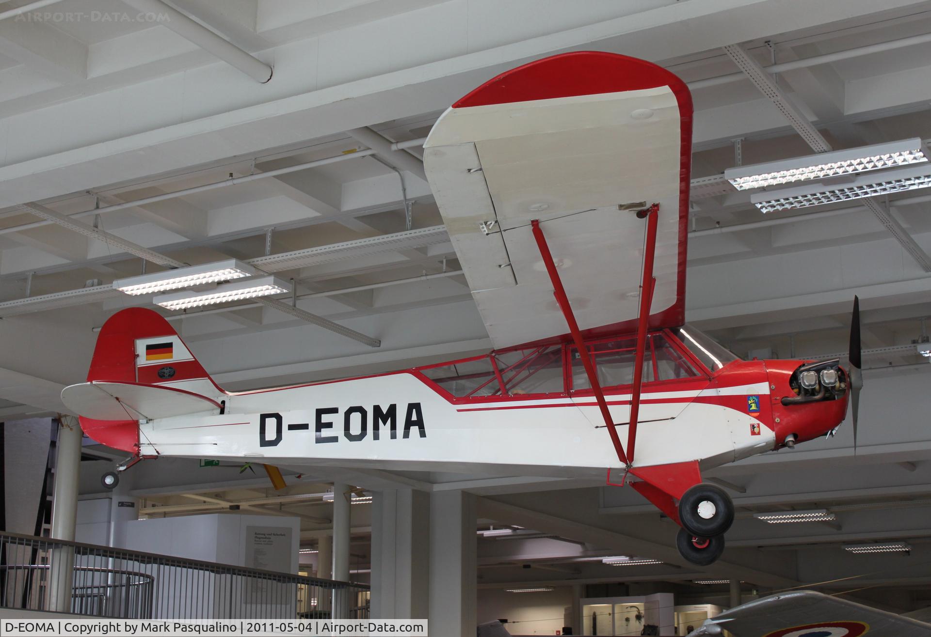 D-EOMA, 1944 Piper L-4J Grasshopper (J3C-65D) C/N 12622, Piper L-4J