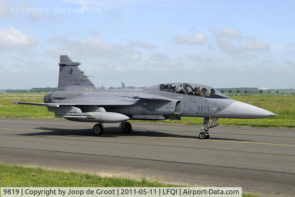 9819, Saab JAS-39D Gripen C/N 39819, 10.000 flight hours on JAS 39 Gripen.