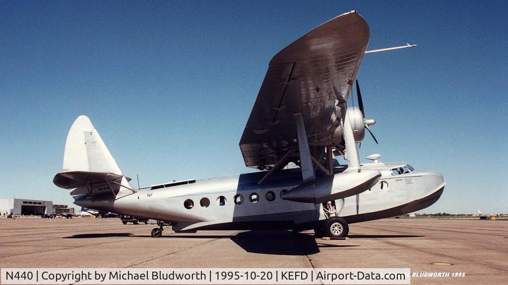 N440, 1937 Sikorsky S-43H C/N 4327, At the Wings Over Houston Air Show in 1995.