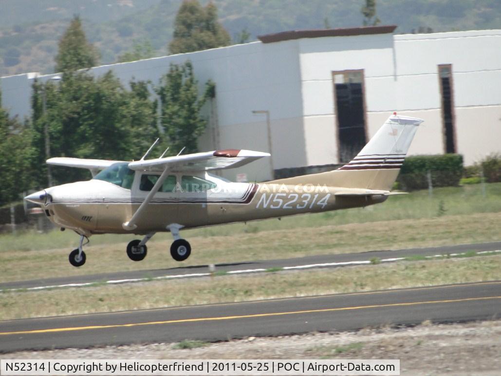 N52314, 1973 Cessna 182P Skylane C/N 18262521, Lifting off from runway 26L and heading westbound