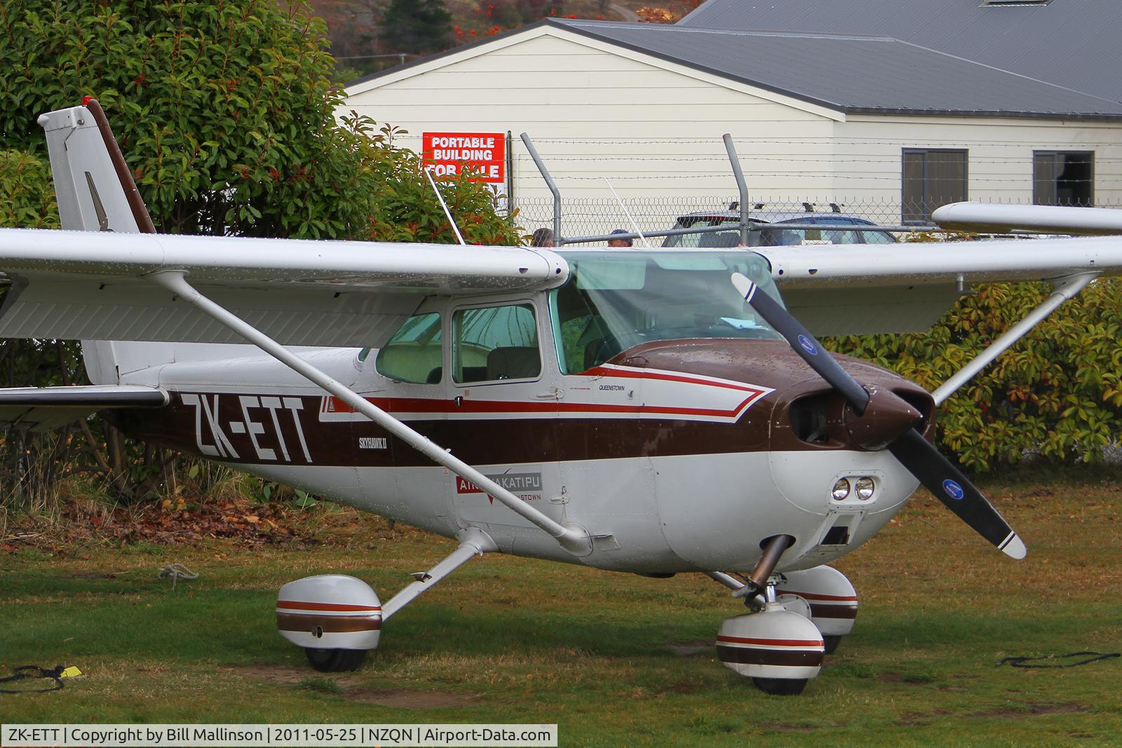 ZK-ETT, Cessna 172P C/N 17274937, parked up till more tourists arrive