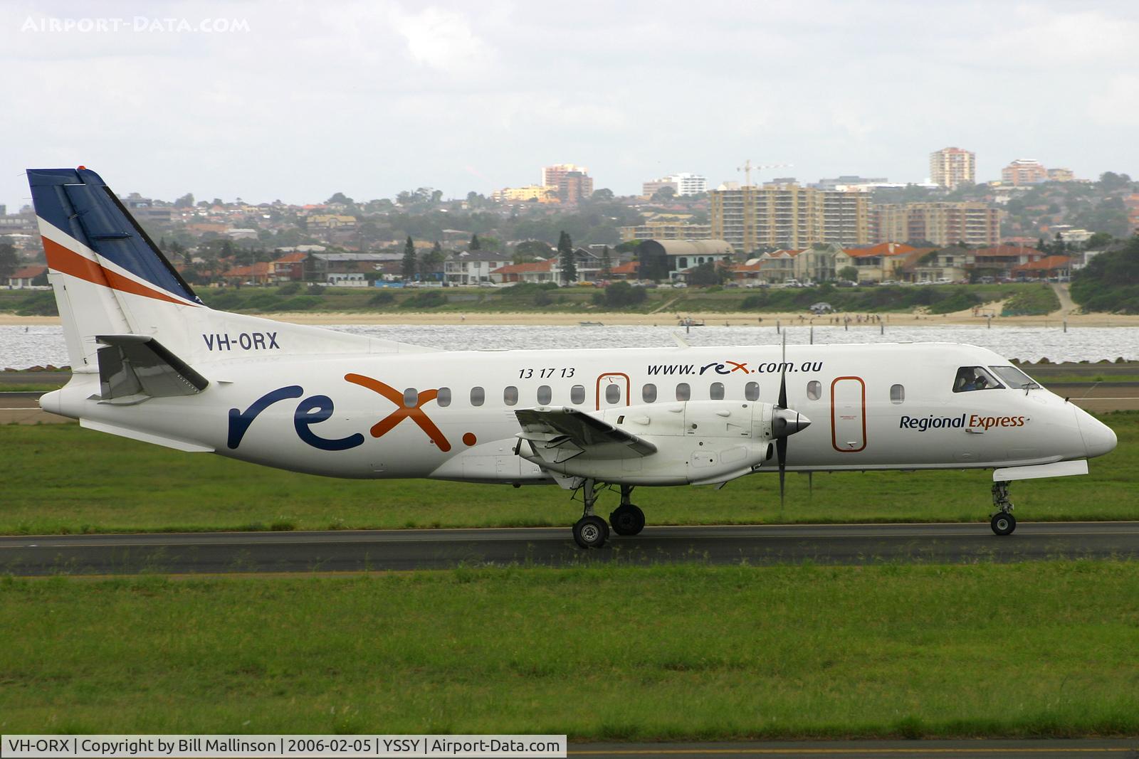 VH-ORX, 1992 Saab 340B C/N 340B-293, taxi to terminal