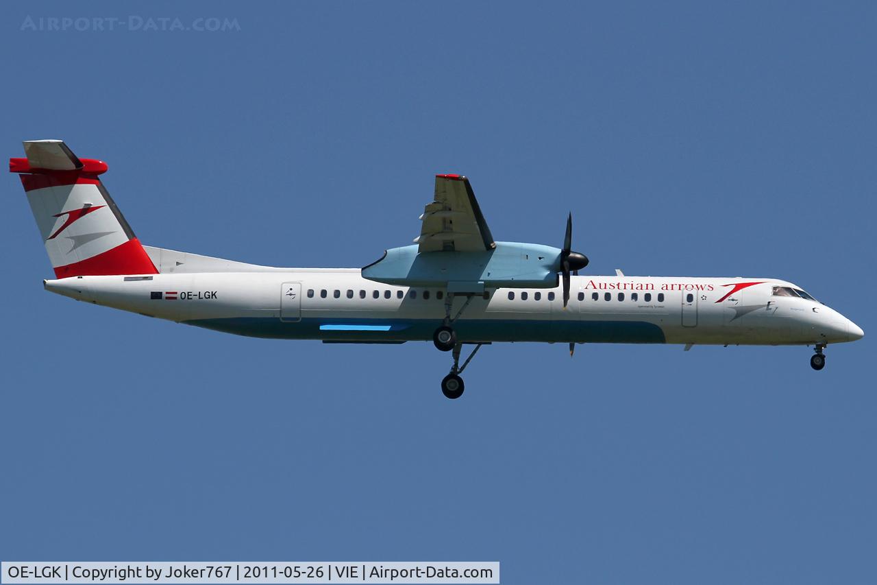 OE-LGK, 2009 De Havilland Canada DHC-8-402Q Dash 8 C/N 4280, Austrian arrows