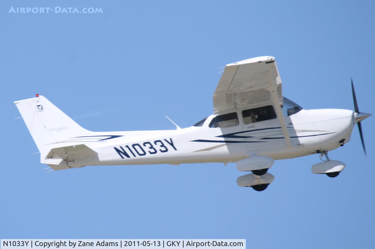 N1033Y, 2007 Cessna 172S C/N 172S10598, At Arlington Municipal