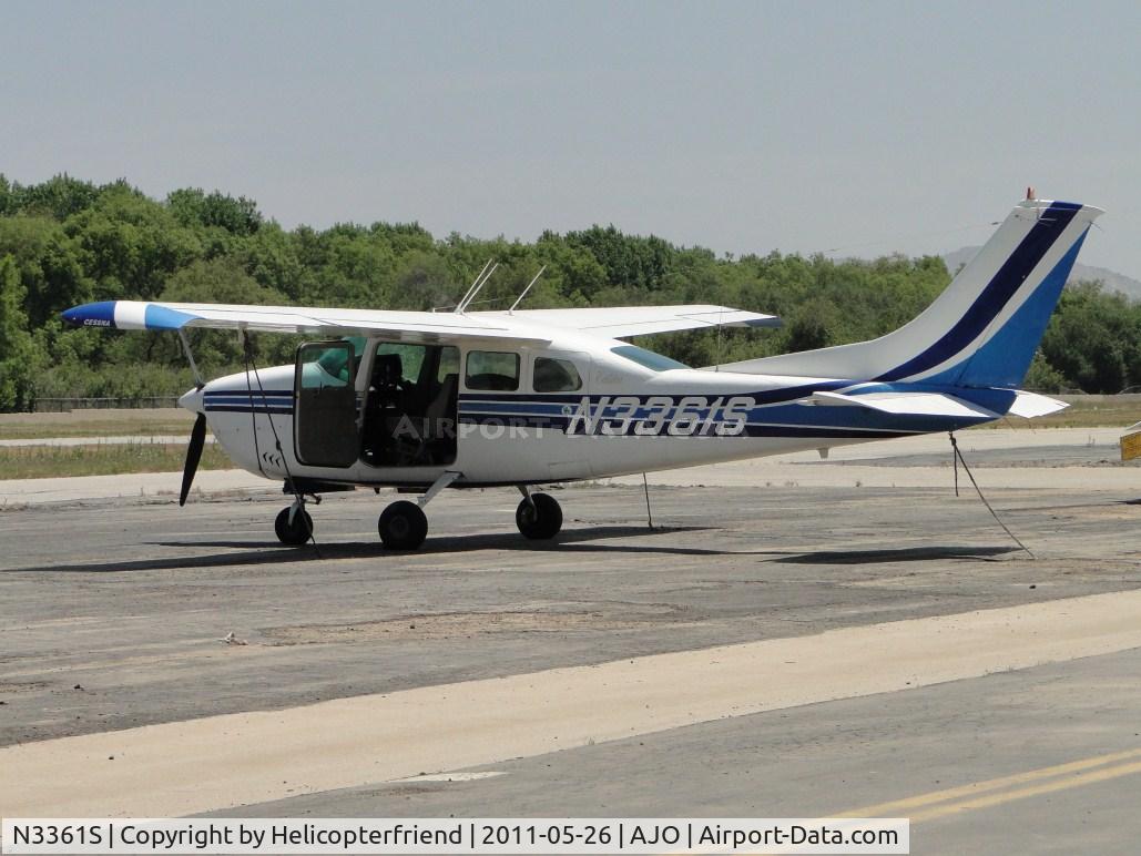 N3361S, 1969 Cessna 210J Centurion C/N 21059161, Parked with door standing open