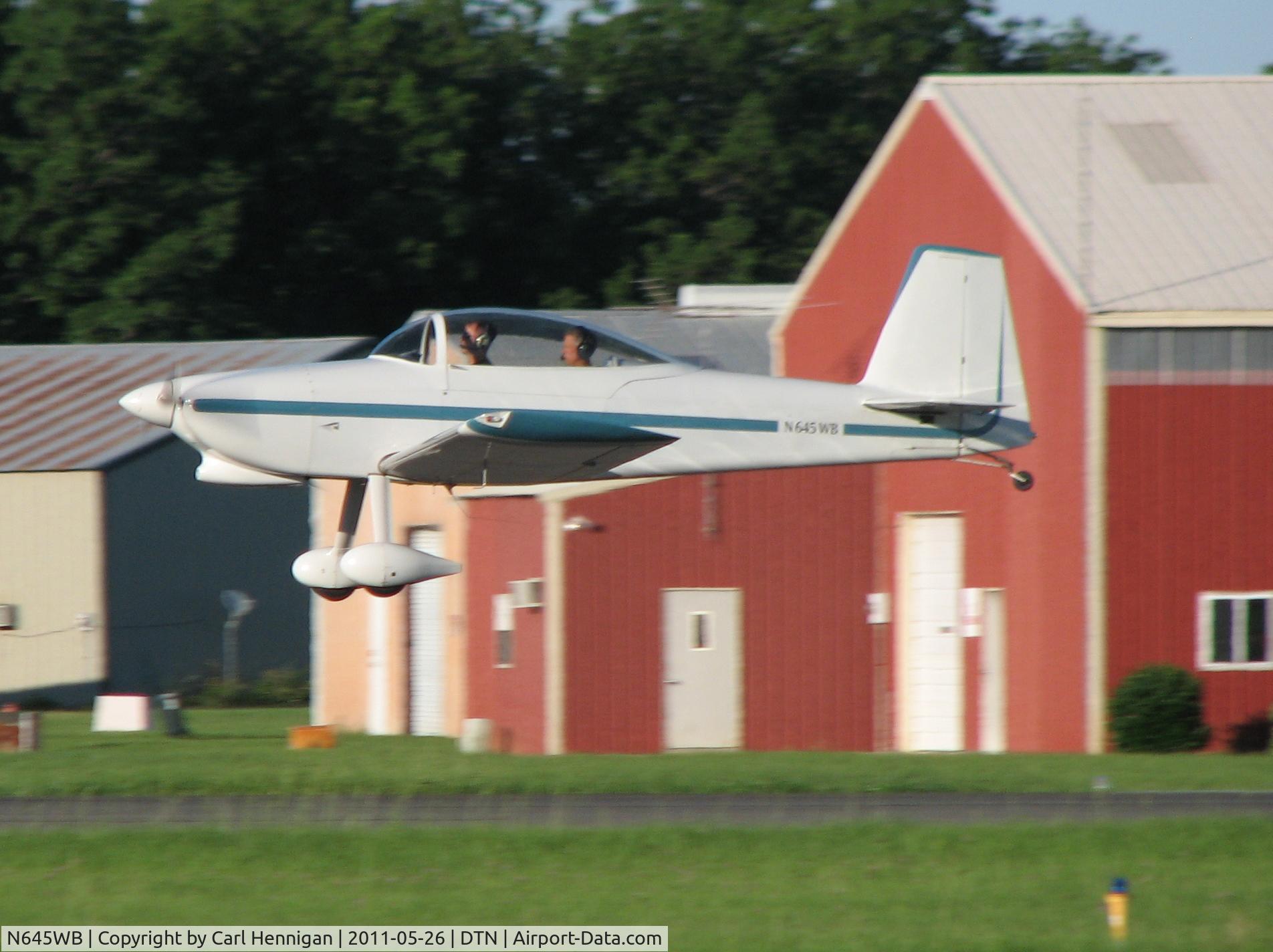 N645WB, 2001 Vans RV-8 C/N 81082, Departing runway 32