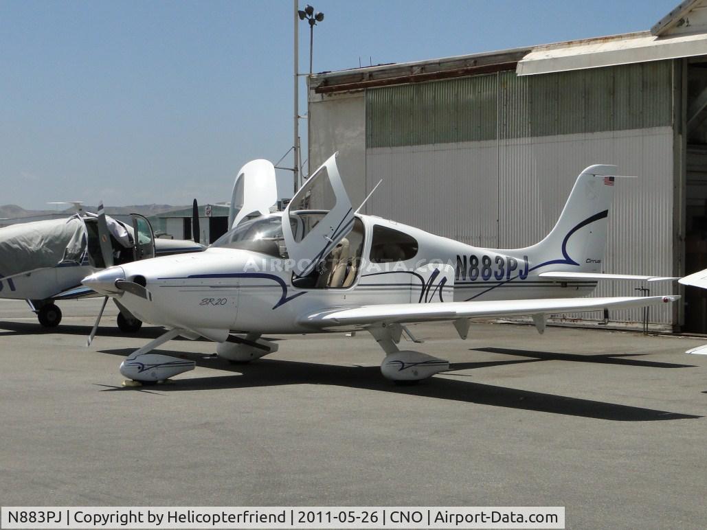 N883PJ, Cirrus SR20 C/N 1217, Parked with the gull wing doors opened