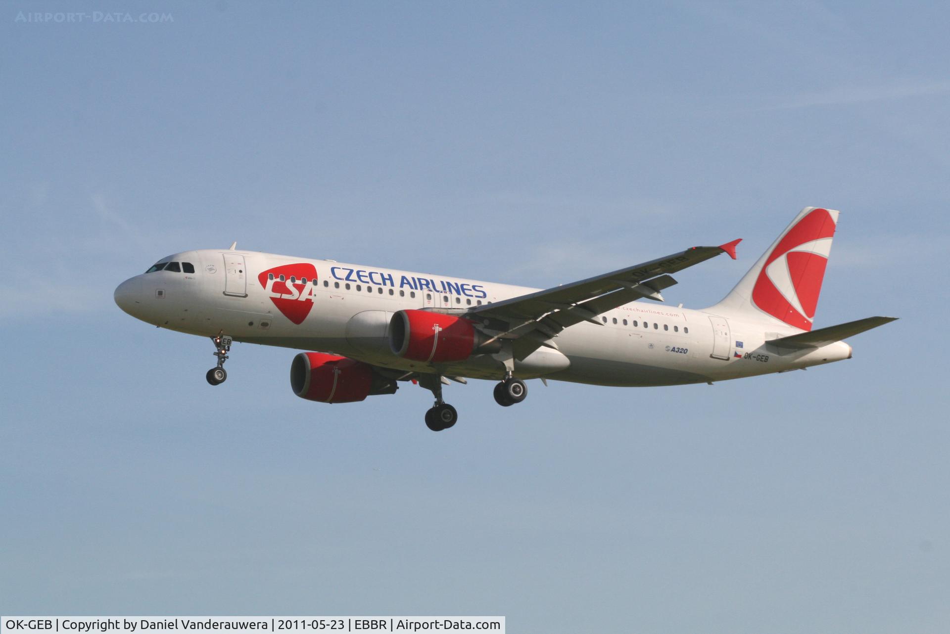 OK-GEB, 2001 Airbus A320-214 C/N 1450, Arrival of flight OK630 to RWY 25L