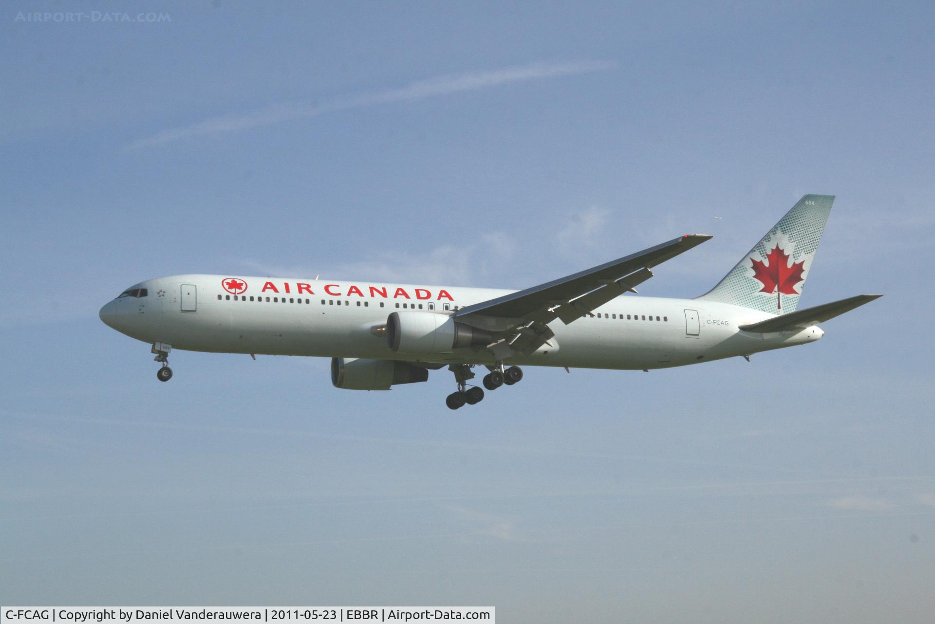 C-FCAG, 1988 Boeing 767-375/ER C/N 24085, Arrival of flight AC832 to RWY 25L