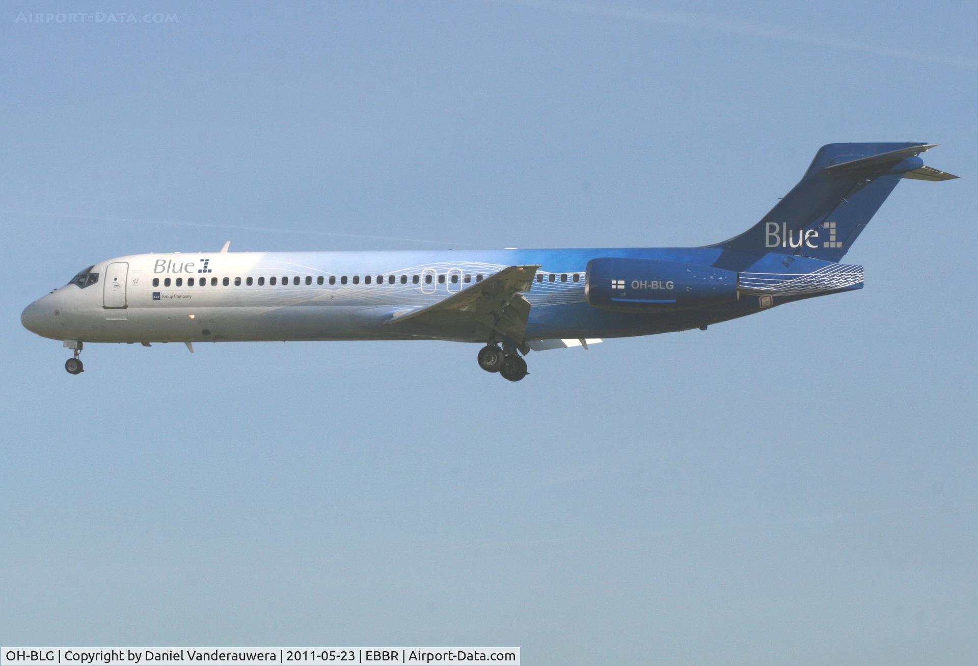 OH-BLG, 2000 Boeing 717-2CM C/N 55059, Flight KF801 is descending to RWY 25L
