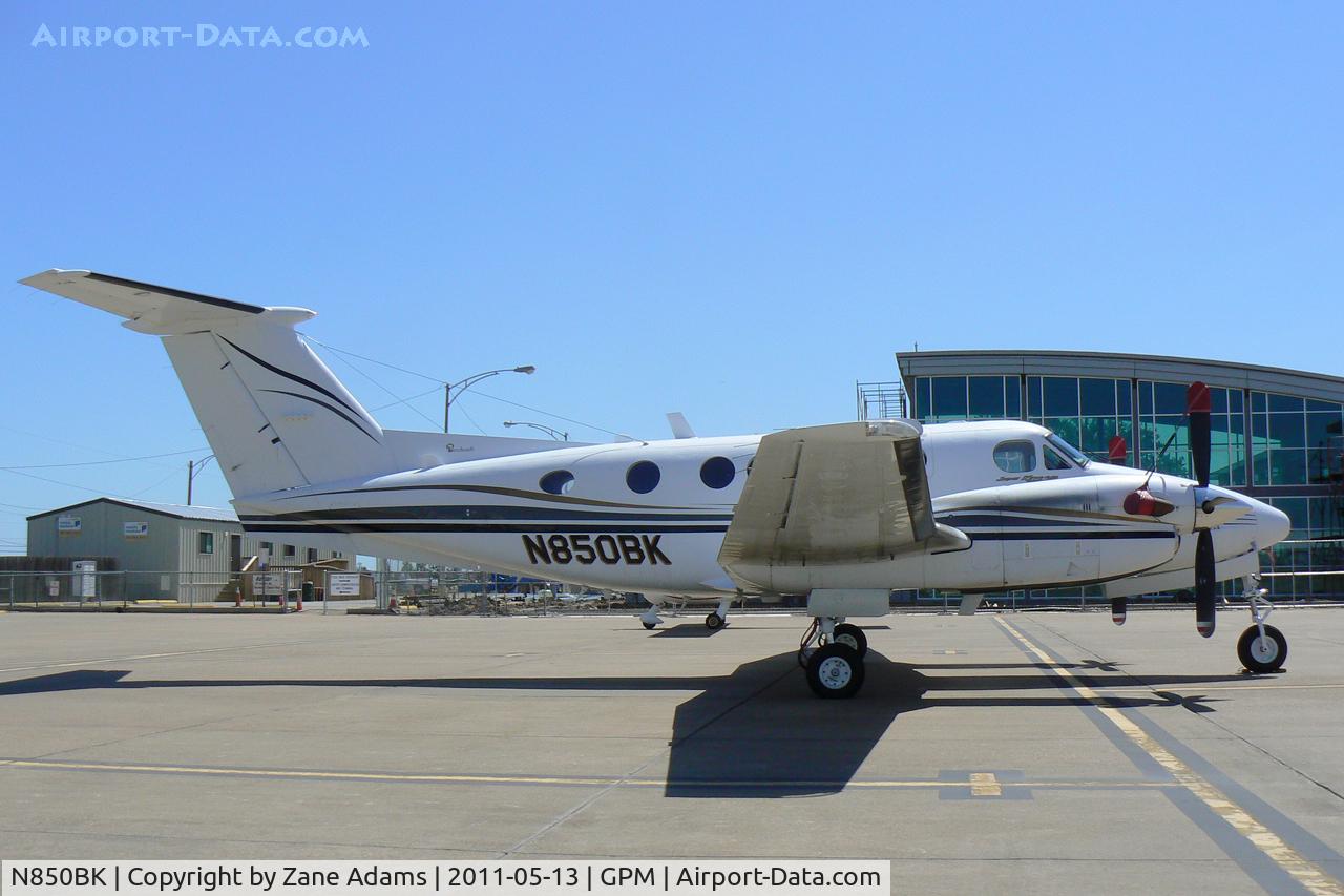 N850BK, 1981 Beech 200 C/N BB-896, At Grand Prairie Municipal