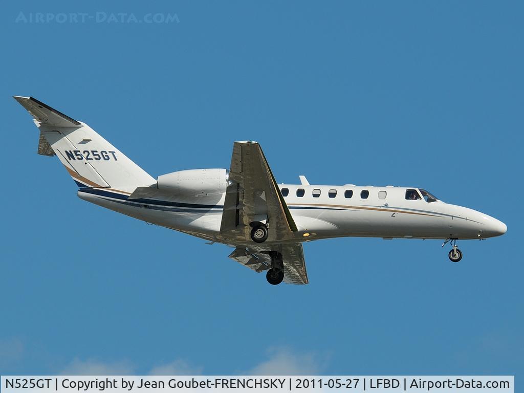 N525GT, 2006 Cessna 525B CitationJet CJ3 C/N 525B0104, landing 23