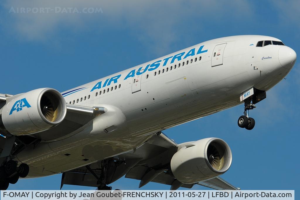 F-OMAY, 2005 Boeing 777-2Q8/ER C/N 29402, landing 23