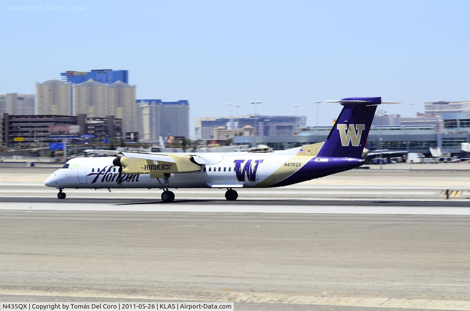 N435QX, 2008 Bombardier DHC-8-402 Dash 8 C/N 4232, Horizon Air N435QX Bombardier DHC-8-402 Dash 8 C/N 4232

Las Vegas - McCarran International (LAS / KLAS)
USA - Nevada, May 26, 2011
Photo: Tomás Del Coro