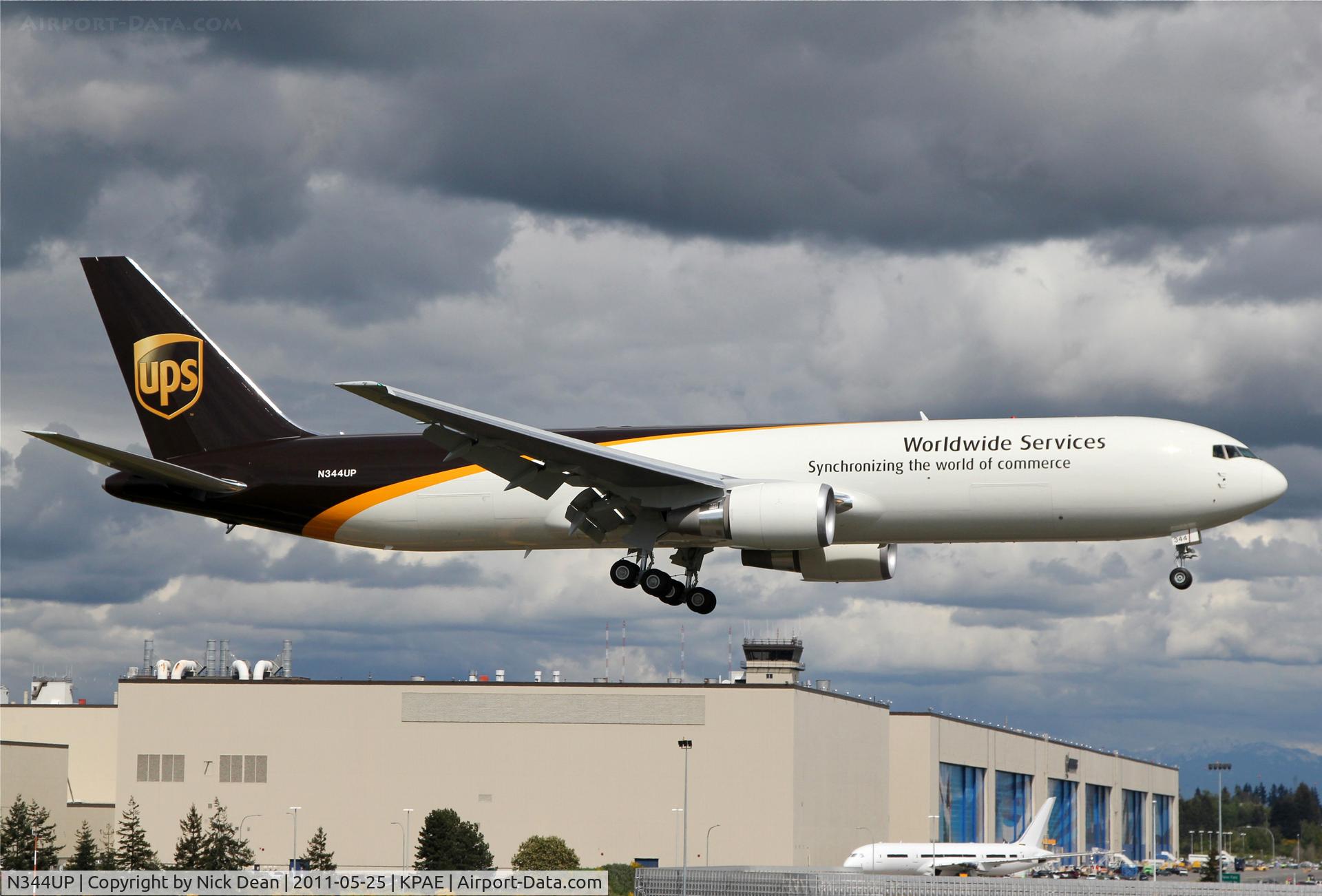 N344UP, 2011 Boeing 767-34AF C/N 37866, KPAE Boeing 275 returning from a test flight