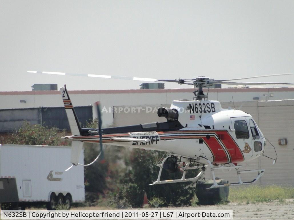 N632SB, 2004 Eurocopter AS-350B-3 Ecureuil Ecureuil C/N 3894, Air Taxiing to westend befor take off