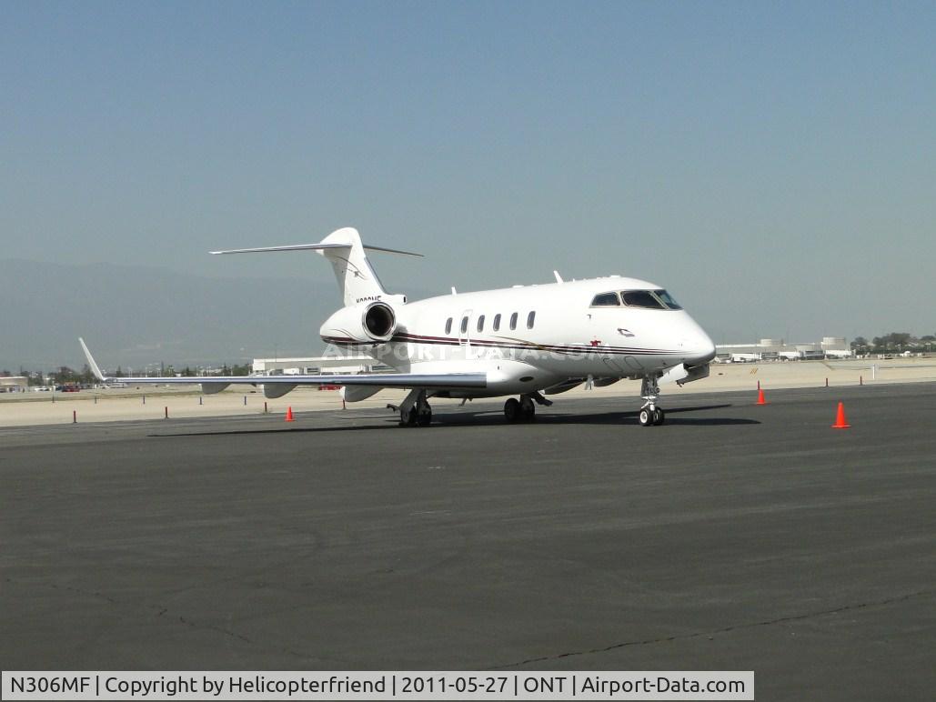 N306MF, 2004 Bombardier Challenger 300 (BD-100-1A10) C/N 20009, Parked on the southside