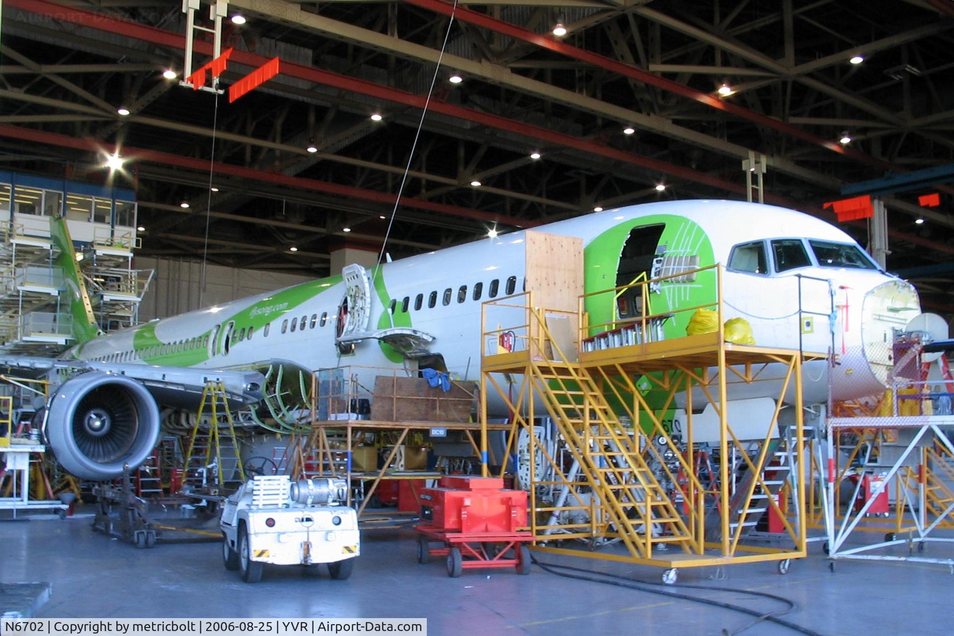 N6702, 1999 Boeing 757-232 C/N 30188, Heavy Maintenance