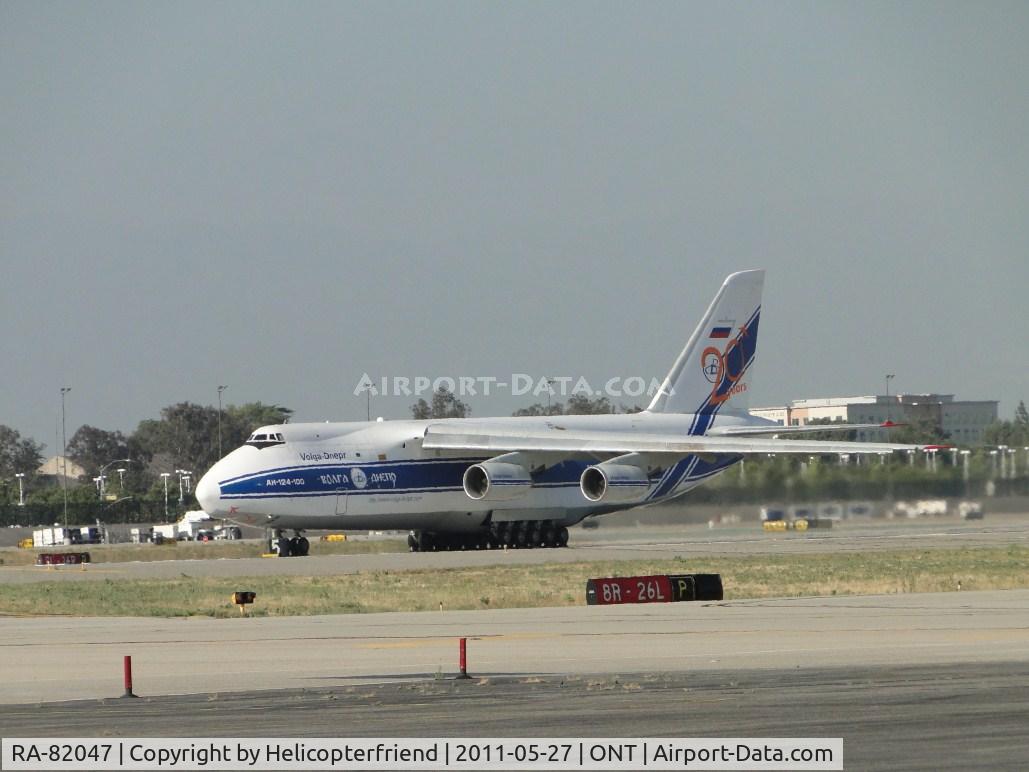 RA-82047, 1992 Antonov An-124-100 Ruslan C/N 9773053259121/0701, Approaching the halfway mark of runway 26R
