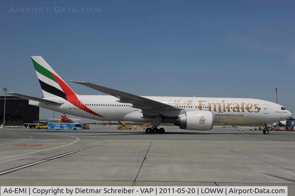 A6-EMI, 1996 Boeing 777-21H/ER C/N 27250, Emirates Boeing 777-200