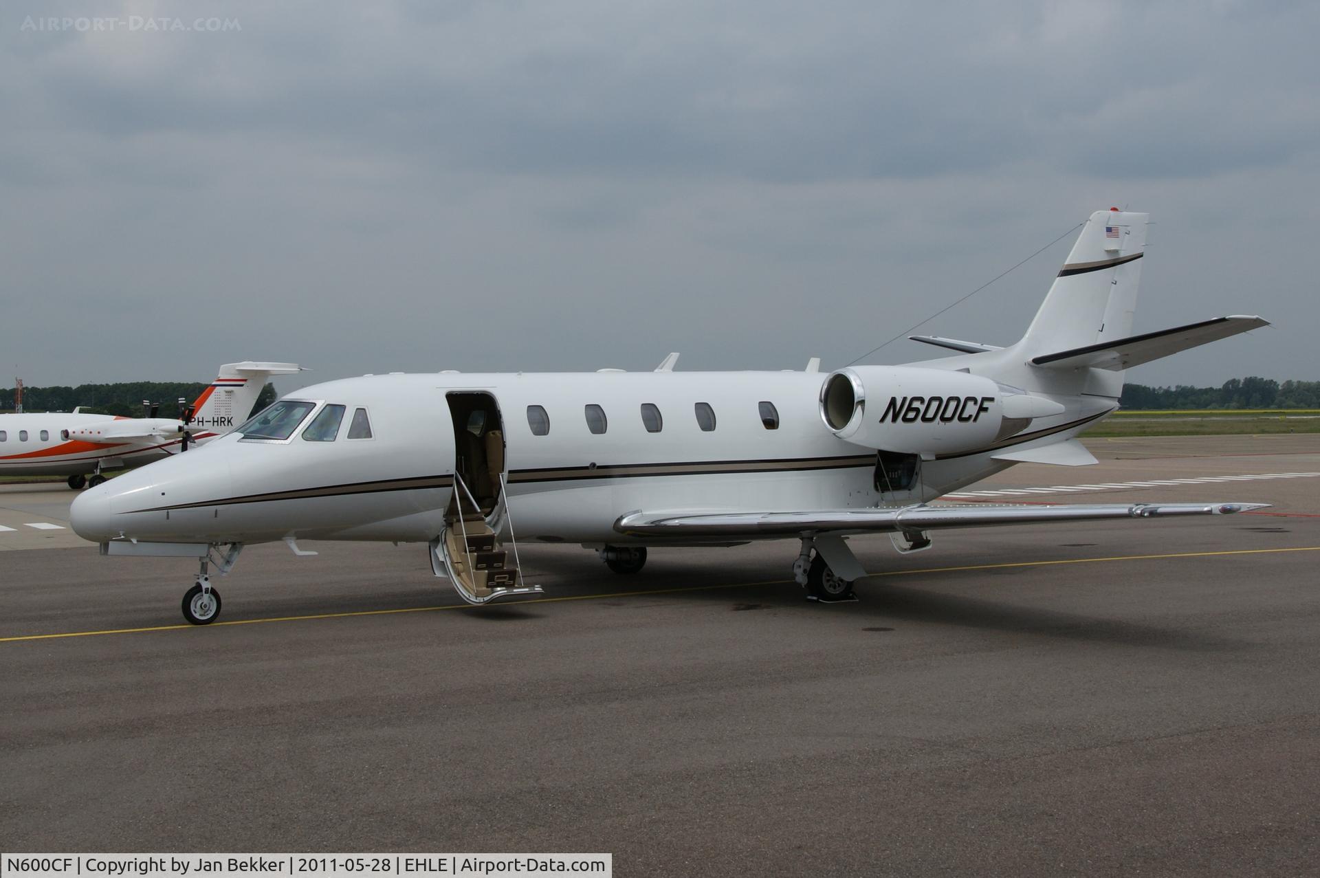 N600CF, 2001 Cessna 560XL C/N 560-5202, Platform Lelystad