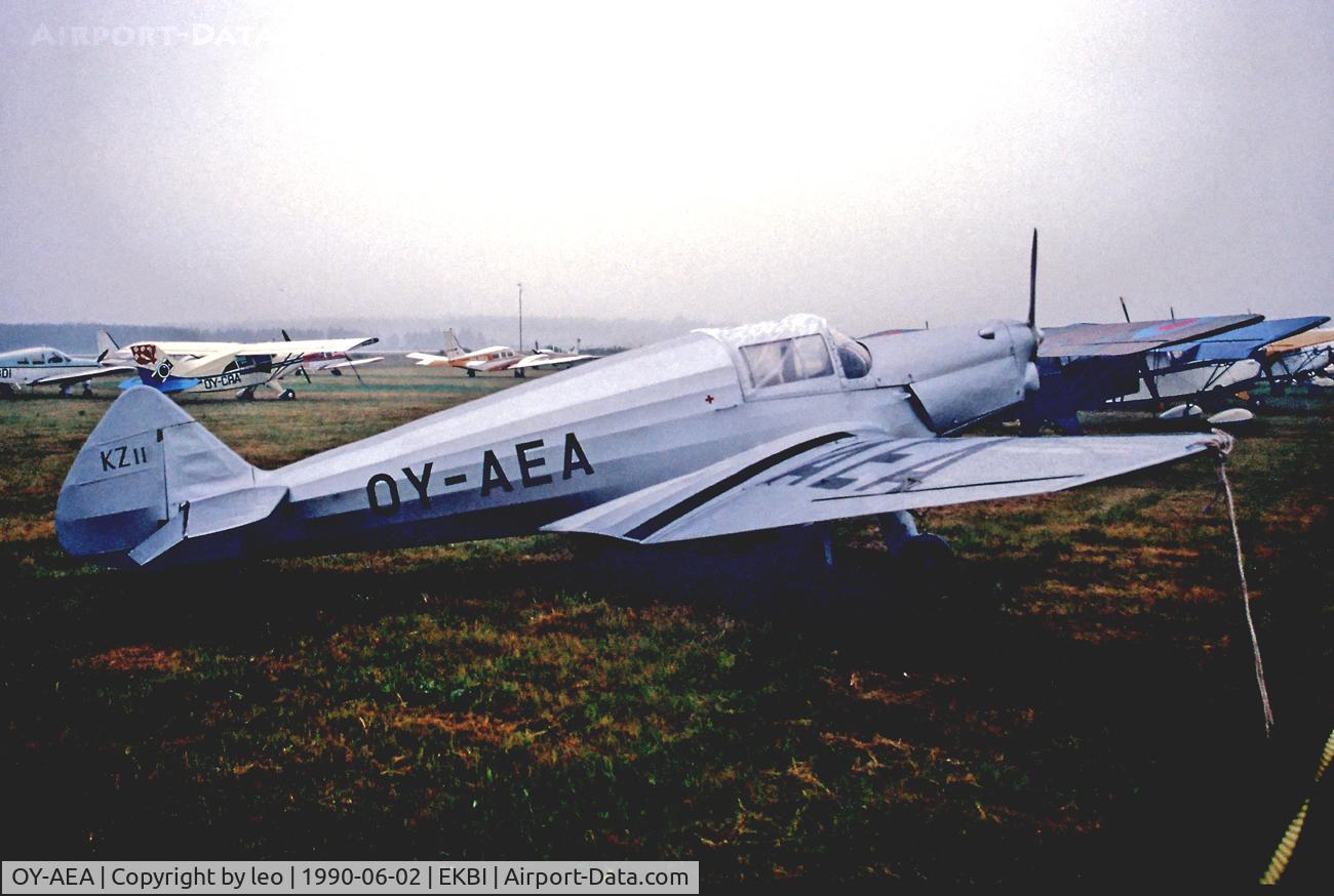 OY-AEA, 1940 SAI KZ II Kupé C/N 27, Billund DK 2.6.90