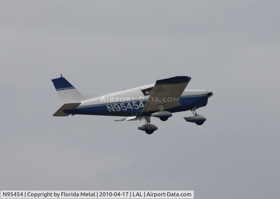 N95454, 1969 Piper PA-28-140 C/N 28-25968, PA-28-140