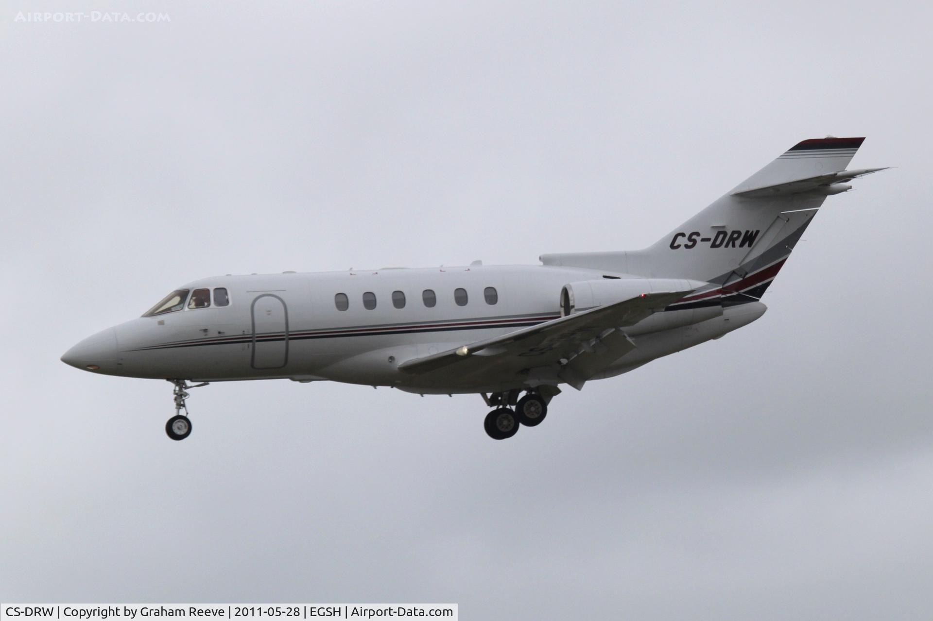 CS-DRW, 2007 Raytheon Hawker 800XPi C/N 258829, Landing at Norwich.
