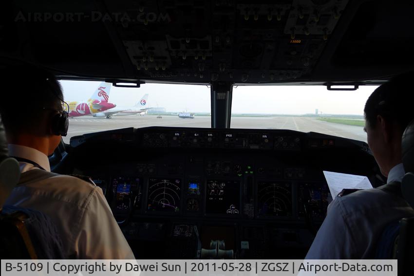 B-5109, 2005 Boeing 737-97L C/N 33649, before taxiing checklist
