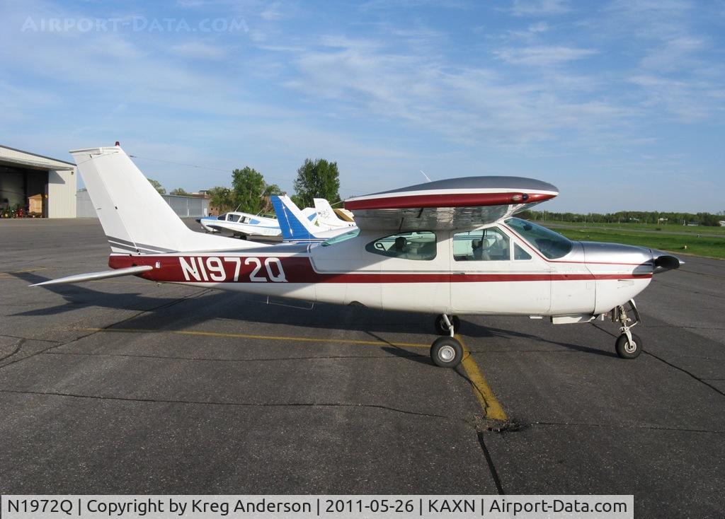 N1972Q, 1973 Cessna 177RG Cardinal C/N 177RG0372, Cessna 177RG Cardinal on the line.