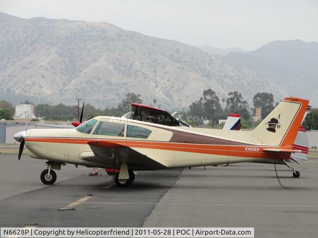 N6628P, 1960 Piper PA-24-180 Comanche C/N 24-1751, Tied down and parked in transient parking