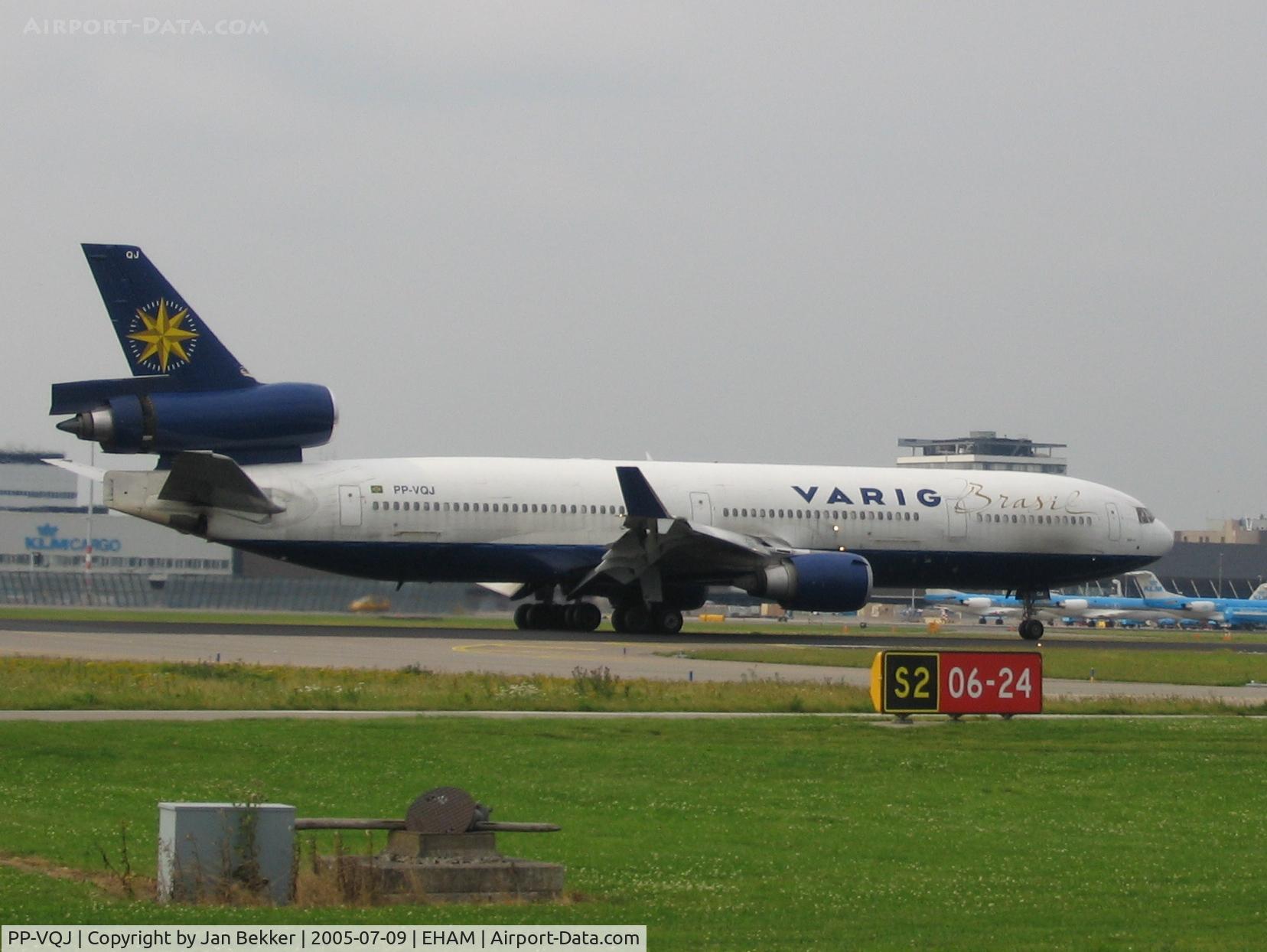 PP-VQJ, 2003 McDonnell Douglas MD-11F C/N 48755, Kaagbaan Schiphol
