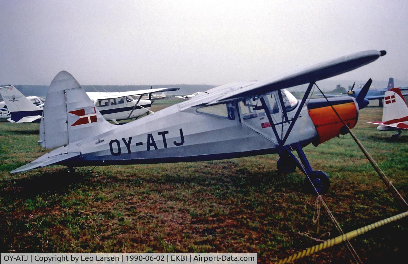 OY-ATJ, 1948 SAI KZ VII Laerke C/N 186, Billund  DK 2.6.90
